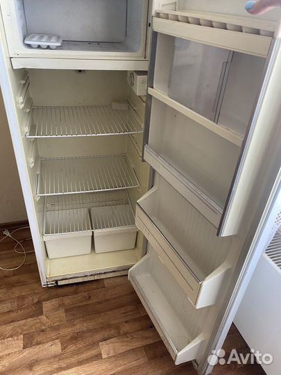 Холодильник бу LG