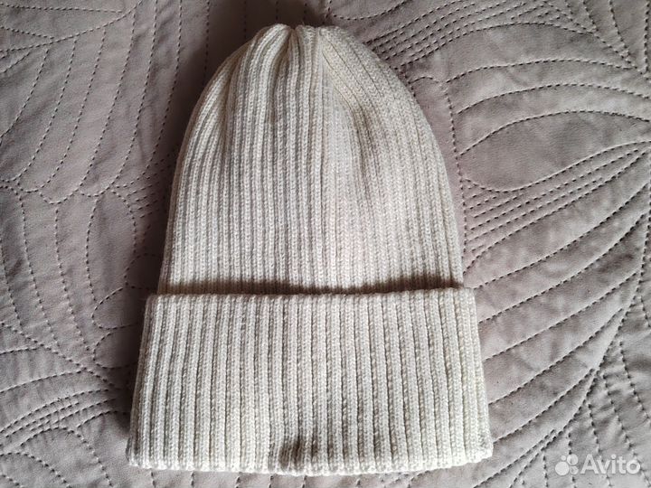 Шапка женская вязаная бини