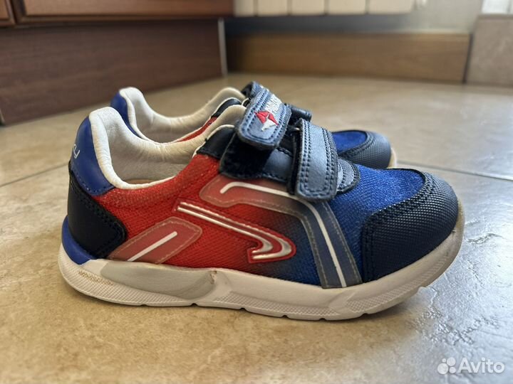 Кроссовки pablosky 27, куплены за границей