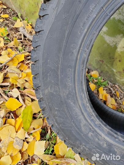 Viatti Bosco Nordico V-523 215/65 R16