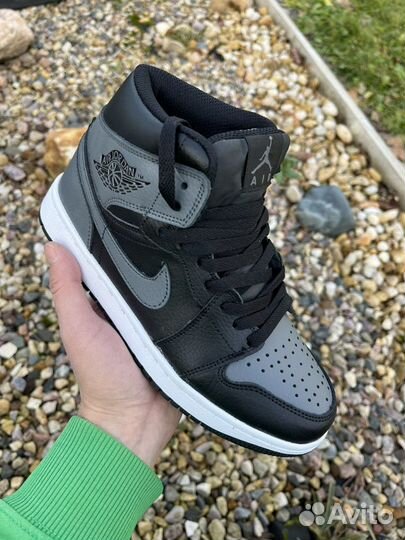 Кроссовки Nike jordan Retro 1