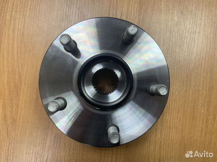 Ступица передняя новая оригинал Toyota Camry 70