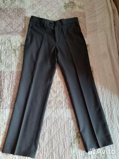 Новый школьный костюм для мальчика 134