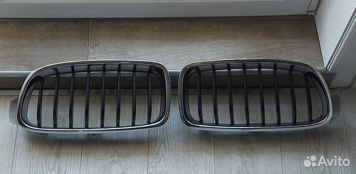 Решетка радиатора BMW