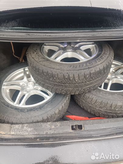 Bridgestone Ice Cruiser 7000 195/65 R15