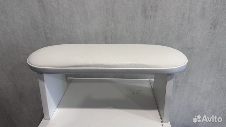 Подставка для рук маникюрная бу