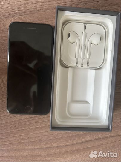 Телефон iPhone 8 64 gb Space Gray
