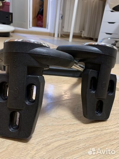 Подлокотники на компьютерное кресло