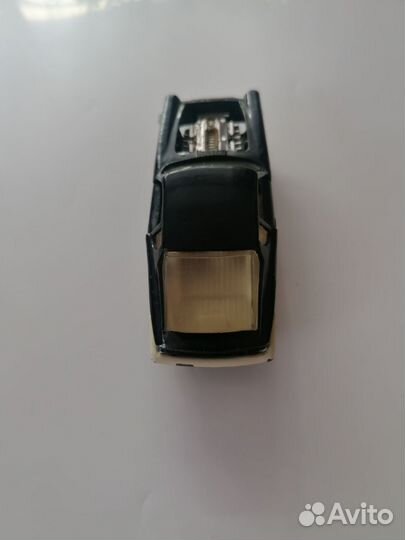 Модель автомобиля мазерати мистраль-купе