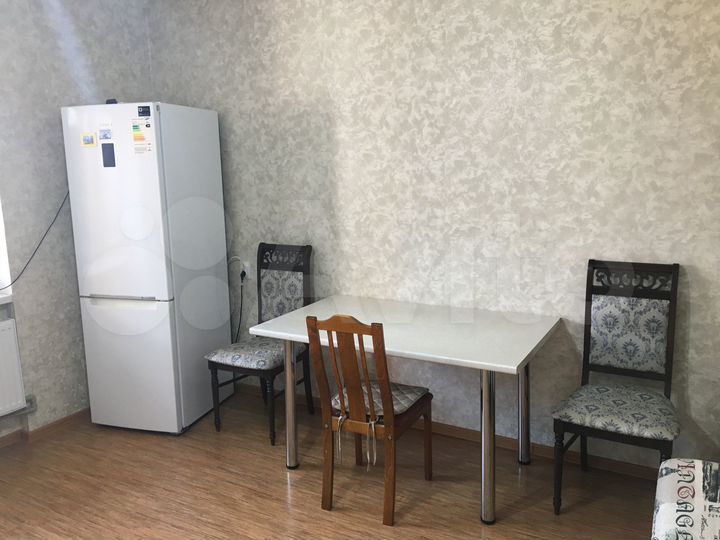 2-к. квартира, 65 м², 15/18 эт.