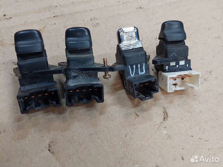 Кнопка стеклоподъемника Honda Cr-V 1 RD1