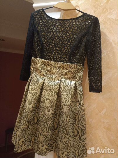 Платье для девочки новое