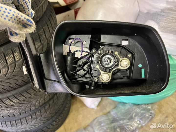 Корпус зеркала правый mazda 3 bk