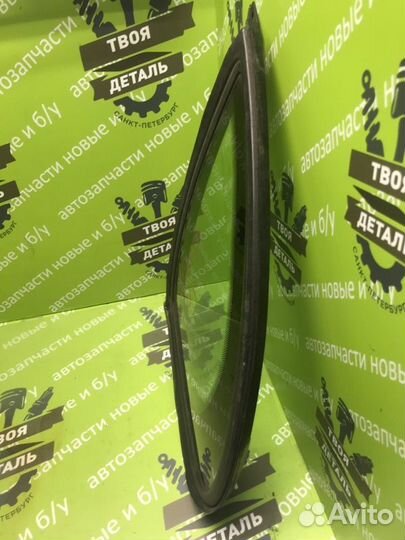 Форточка двери задняя левая Chrysler Lhs 3.5 1993