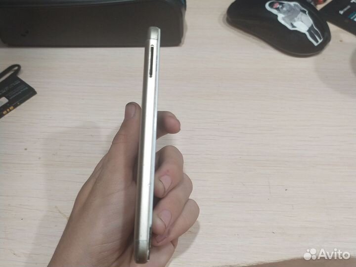 Xiaomi Redmi 4X, 2/16 ГБ