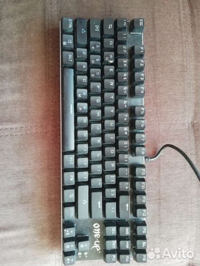 Игровая клавиатура с подсветкой