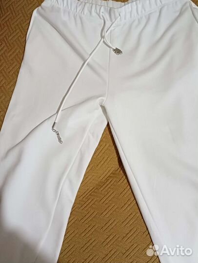 Спортивные брюки