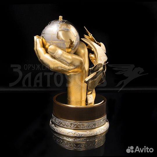 Сувенир «Весь мир в твоих руках»