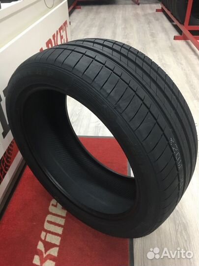 Kapsen RS26 255/40 R20 101Y