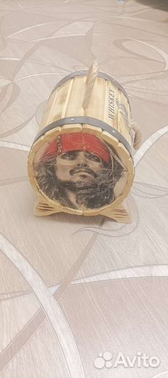 Мини бар, бочка