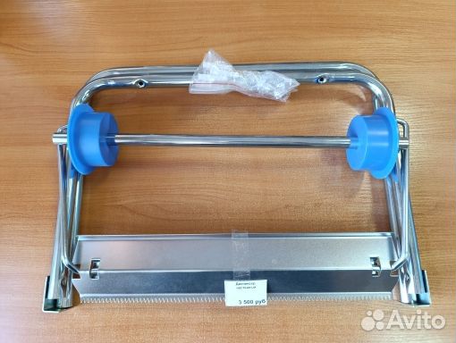 Диспенсер настенный для бумаги в рулонах