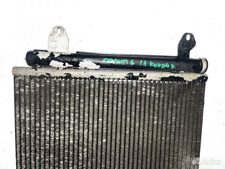 Радиатор кондиционера VW Golf 6 (1.4 )