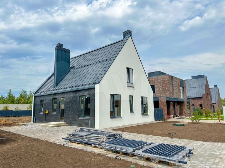 Коттедж 166 м² на участке 8 сот.