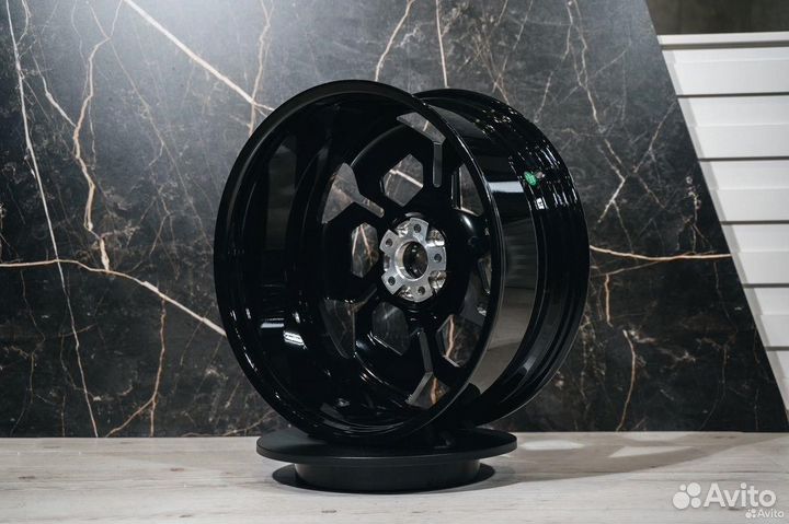 Кованные диски R21 Lincoln Continental