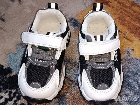 Кроссовки детские