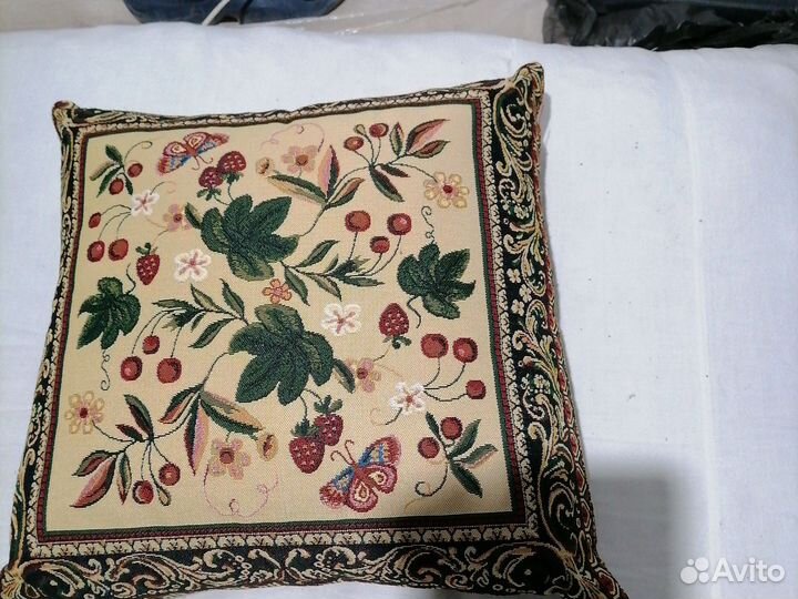 Подушка декоративная