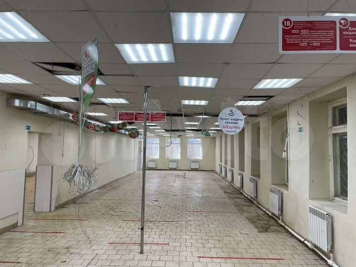 Торговая площадь, 560 м²