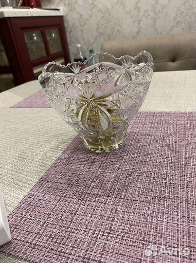 Хрустальная ваза