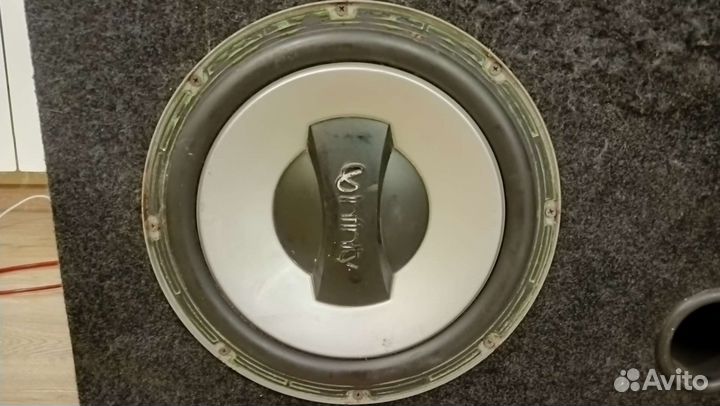 Сабвуфер infinity 12