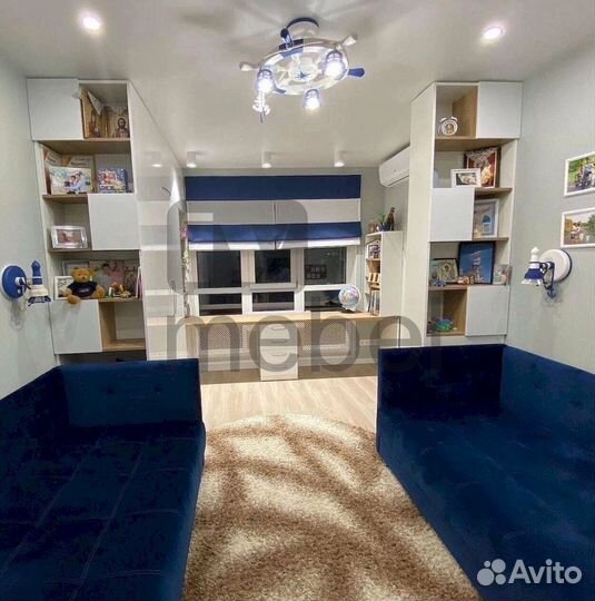 Распашной шкаф