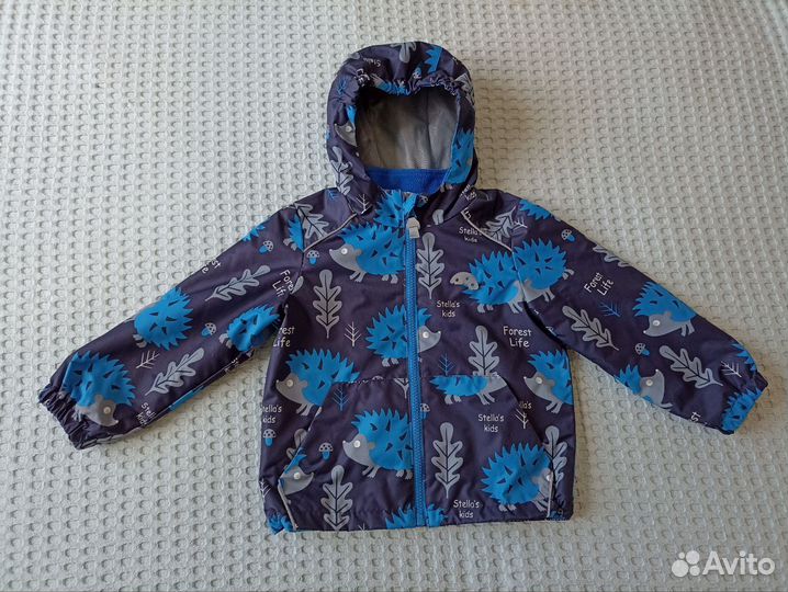 Одежда на мальчика и игрушки