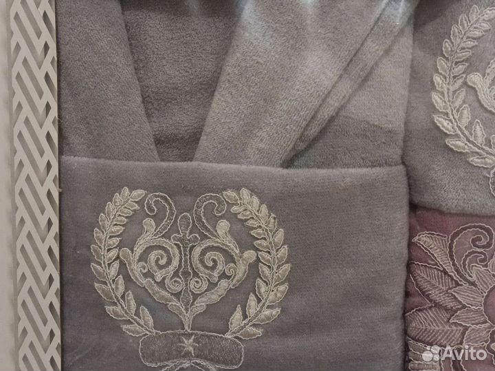 Набор полотенец с халатами семейный комплект