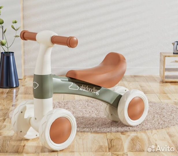 Беговел для малышей от 2 лет