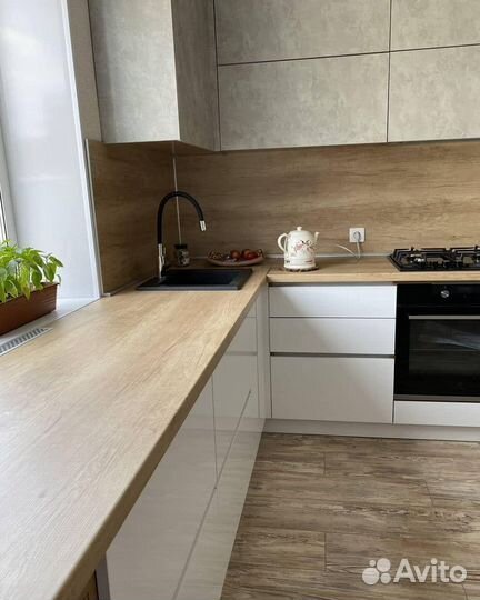 Кухня белая