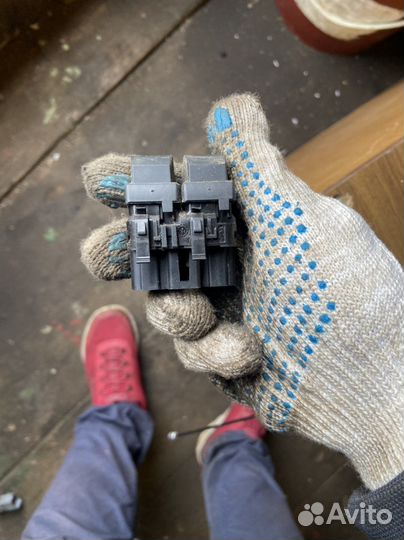 Блок стеклоподъемников Renault Megane 2