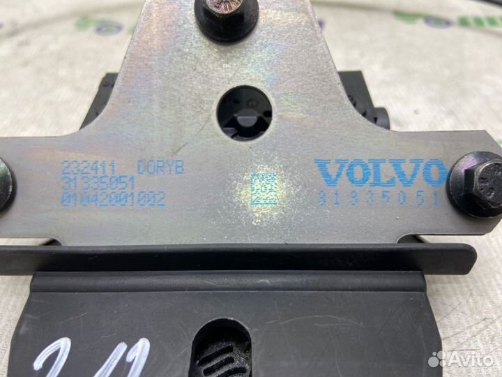 Замок крышки багажника задний Volvo S60 B4164T