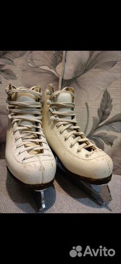 Фигурные коньки wifa