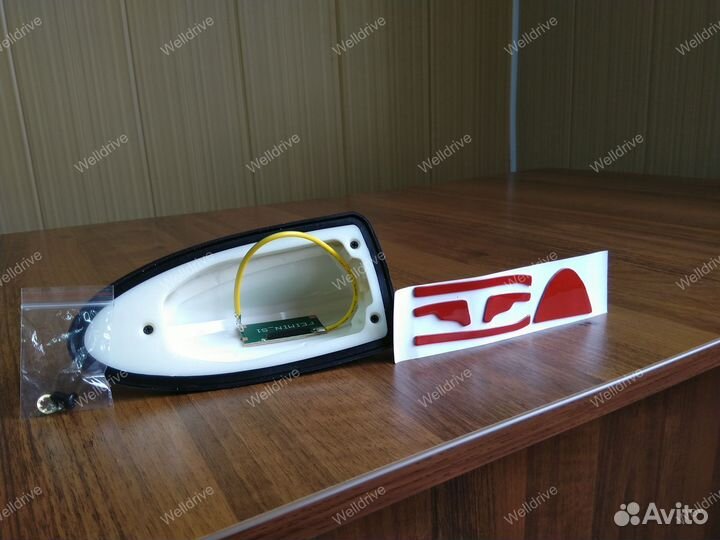 Плавник на крышу Kia Rio 4 серебристый