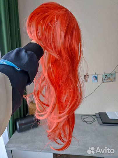 Парик красный