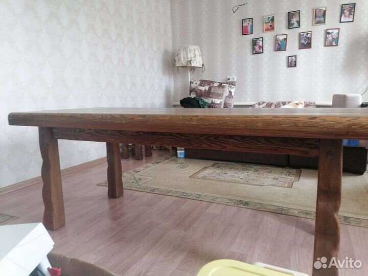 Стол обеденный деревянный