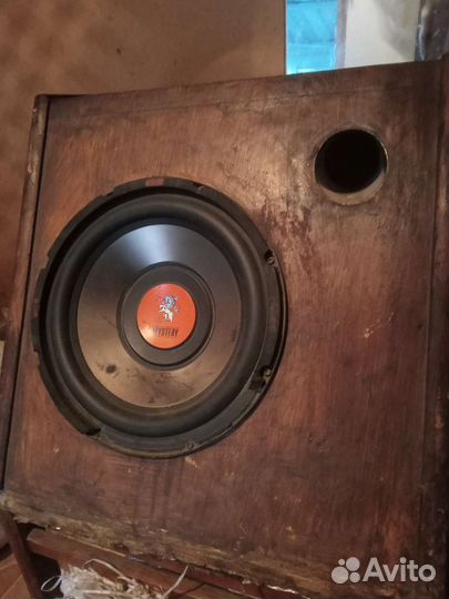 Сабвуфер мистери