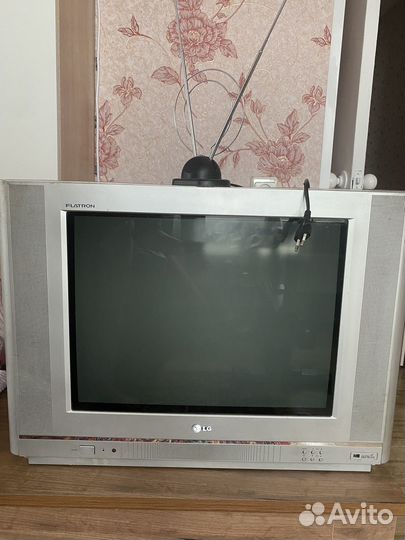 Телевизор LG б/у