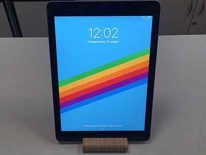 iPad 6 WiFi 32gb Space Gray + Pencil 1st GEN