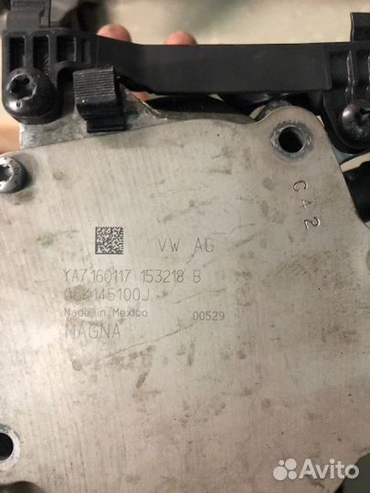 Вакуумный насос 06k145100j