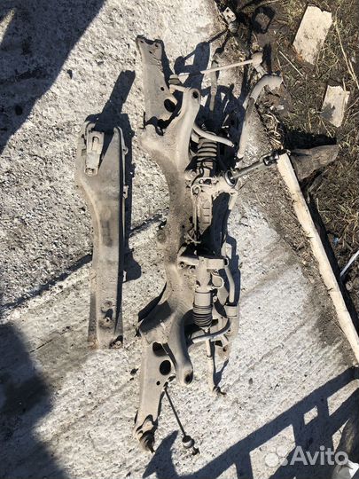 Подрамник Toyota Corolla 120