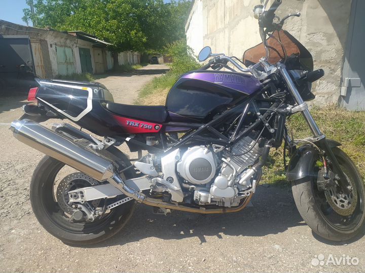 Yamaha TRX850